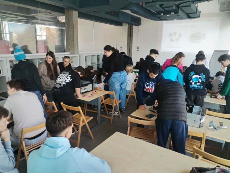 9. r - Tehniški dan v Računalniškem muzeju LJ