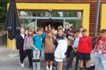 Sedmošolci v Čebelarskem centru v Lescah
